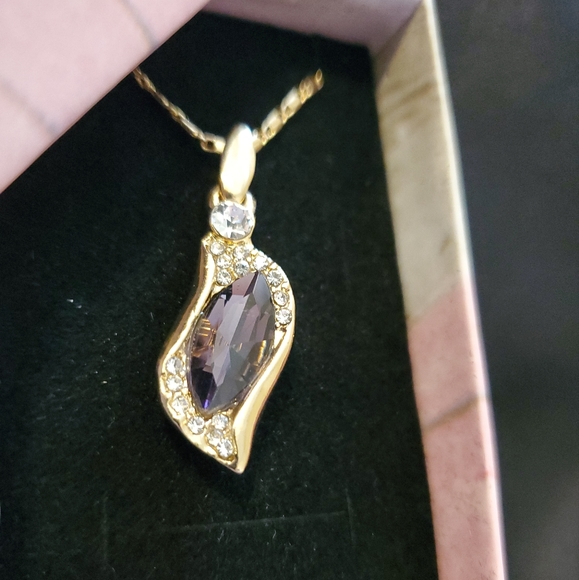 Necklace - Picture 4 of 7